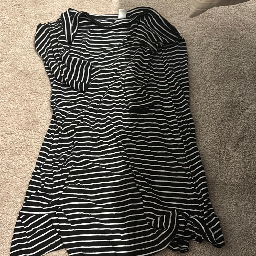 Old Navy Black and White Striped Top